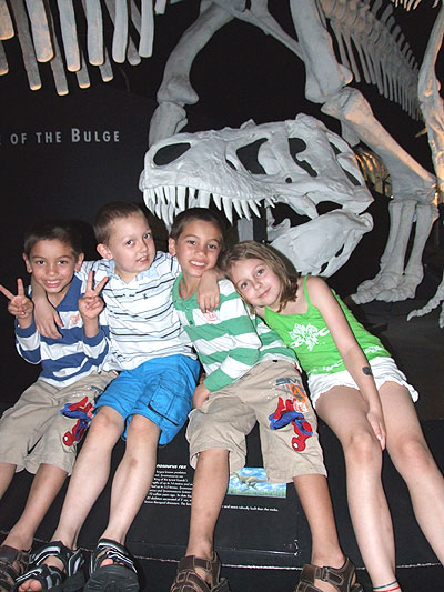 anak2dino2.jpg